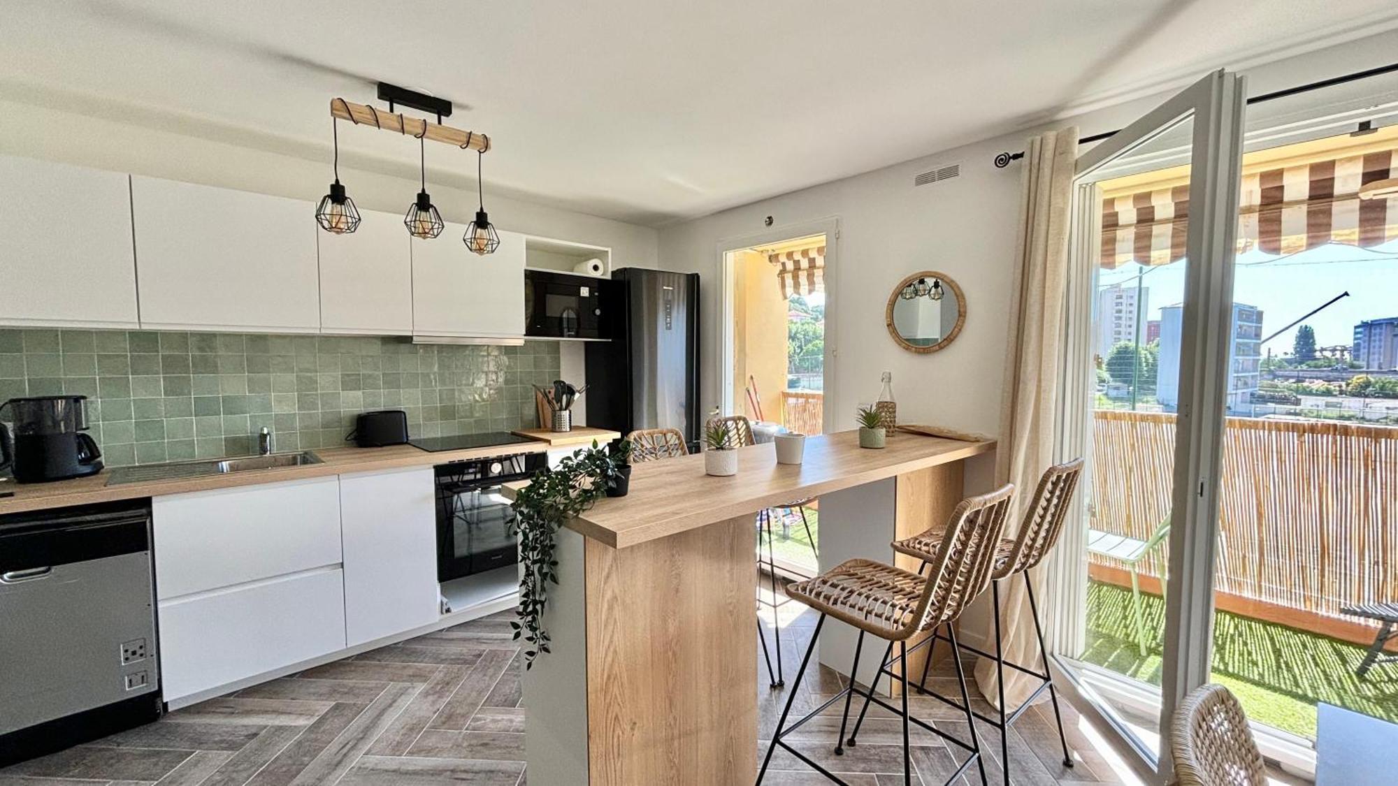 Modern & Cosy 3 Bedrooms Train Tramway Niza Exterior foto